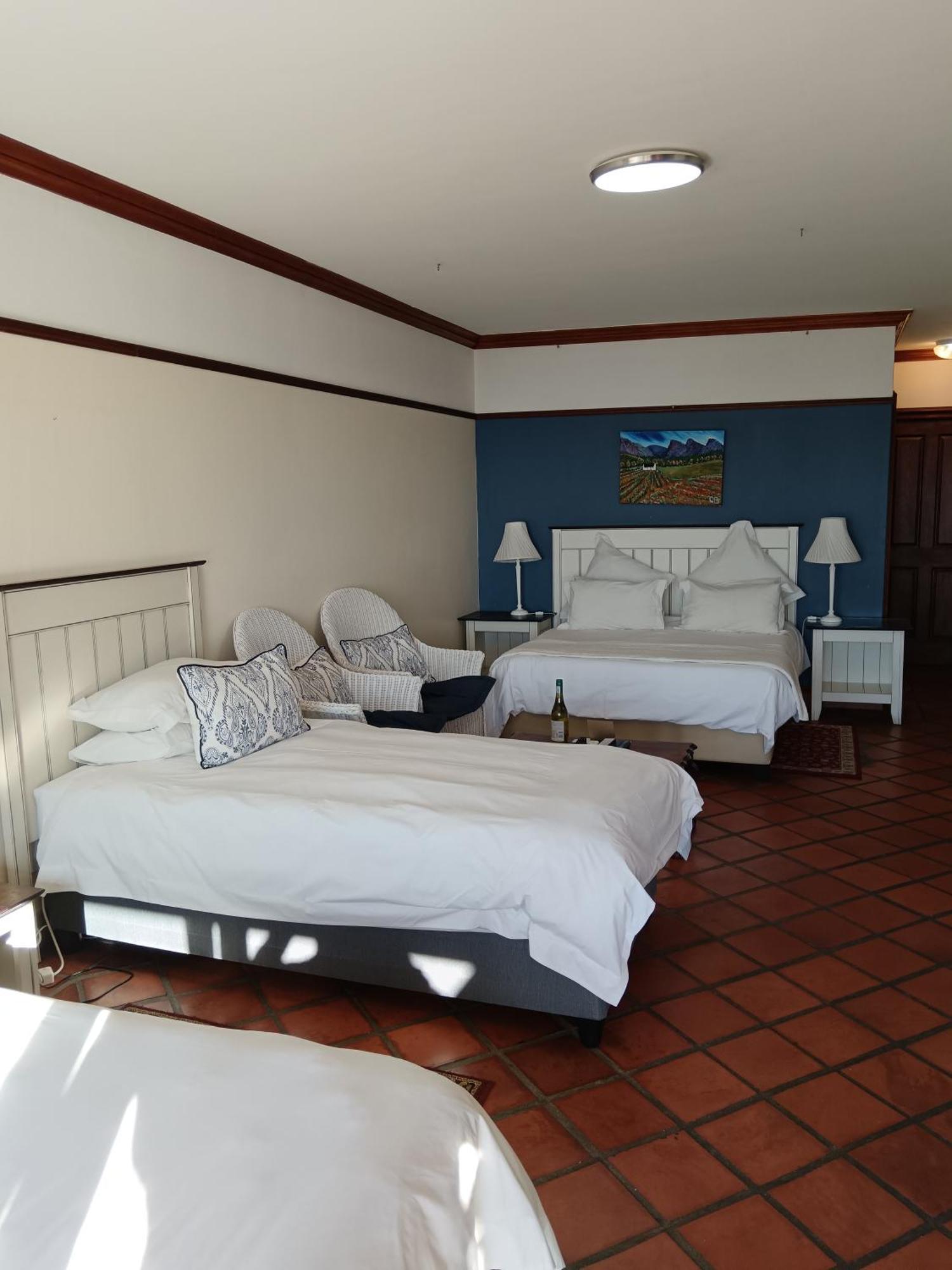 Berg En Zee Guesthouse Gordons Bay Exterior photo